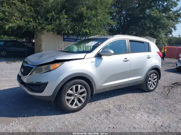 KNDPBCAC0G7811351 — 2016 Kia Sportage, фото 2 с аукциона IAAI, Передняя часть