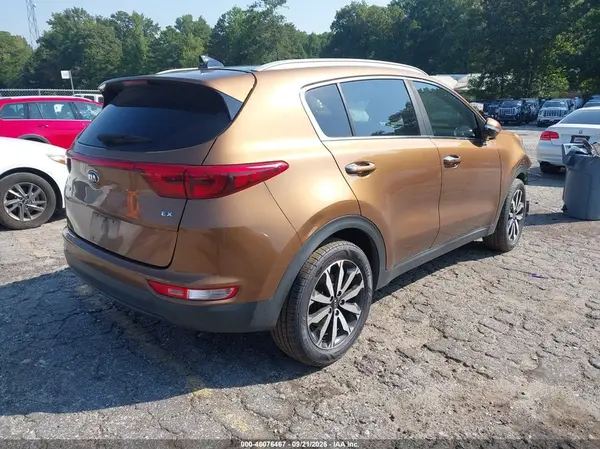 KNDPN3AC0H7260685 — 2017 Kia Sportage, фото 4 с аукциона IAAI 10.10.2026, Передняя часть
