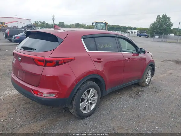 KNDPM3AC7H7107286 — 2017 Kia Sportage, фото 4 с аукциона IAAI 13.10.2026, Передняя часть слева