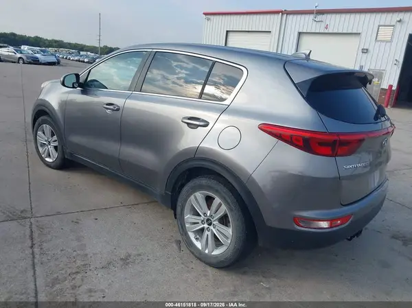 KNDPM3AC8H7167349 — 2017 Kia Sportage, фото 3 с аукциона IAAI 14.10.2026, Естественный износ