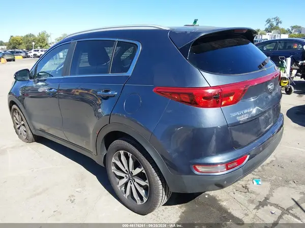 KNDPNCAC5H7145659 — 2017 Kia Sportage, фото 3 с аукциона IAAI, Передняя часть слева