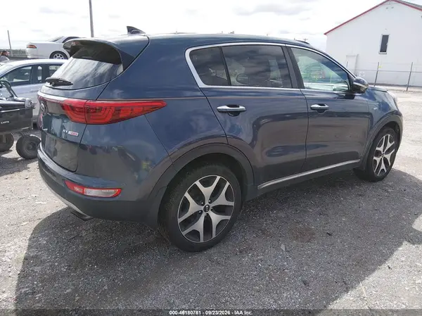 KNDPRCA60H7266520 — 2017 Kia Sportage, фото 4 с аукциона IAAI 30.09.2026, Естественный износ