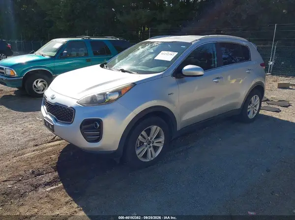 KNDPMCAC7H7035702 — 2017 Kia Sportage, фото 2 с аукциона IAAI, Крыша