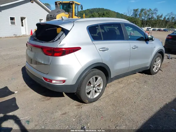 KNDPMCAC7H7035702 — 2017 Kia Sportage, фото 4 с аукциона IAAI, Крыша