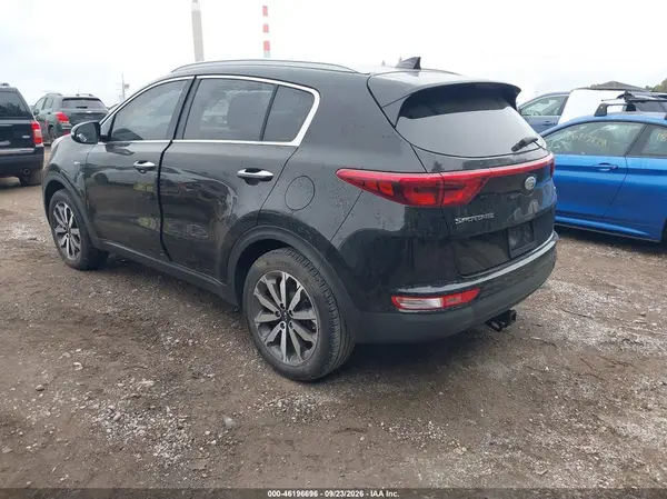 KNDPNCAC2H7158563 — 2017 Kia Sportage, фото 3 с аукциона IAAI 14.10.2026, Естественный износ