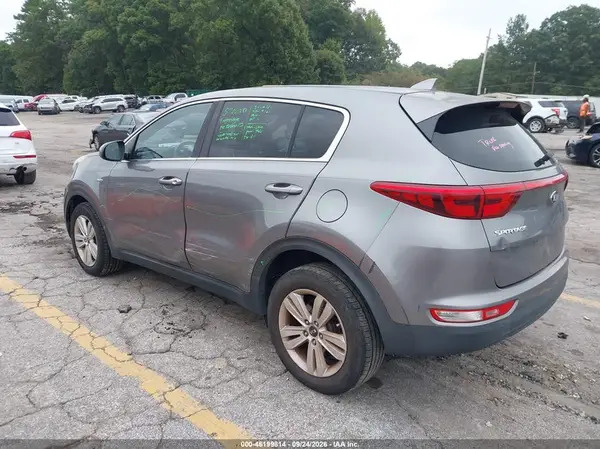 KNDPMCAC8H7042271 — 2017 Kia Sportage, фото 3 с аукциона IAAI, Левый бок