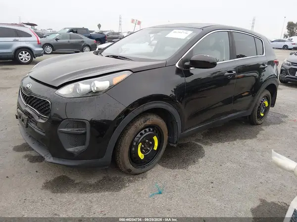 KNDPM3ACXH7218236 — 2017 Kia Sportage, фото 2 с аукциона IAAI, Угон