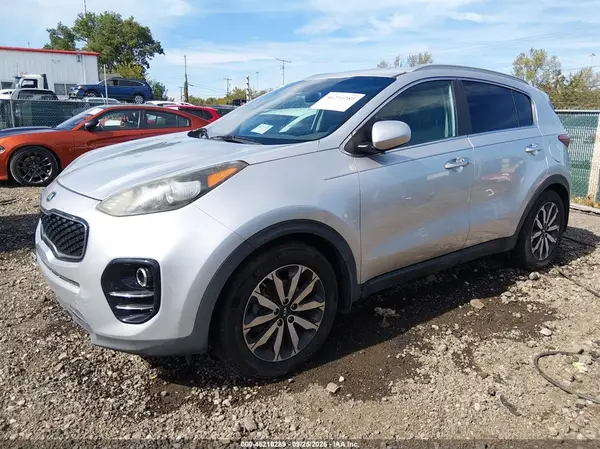 KNDPN3AC0H7232465 — 2017 Kia Sportage, фото 2 с аукциона IAAI, Передняя часть