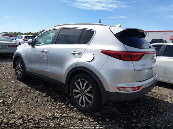 KNDPN3AC0H7232465 — 2017 Kia Sportage, фото 3 с аукциона IAAI, Передняя часть