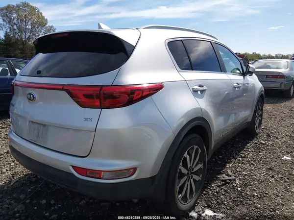 KNDPN3AC0H7232465 — 2017 Kia Sportage, фото 4 с аукциона IAAI, Передняя часть