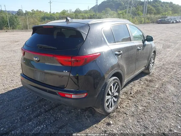 KNDPNCAC9H7109487 — 2017 Kia Sportage, фото 4 с аукциона IAAI, Левый бок