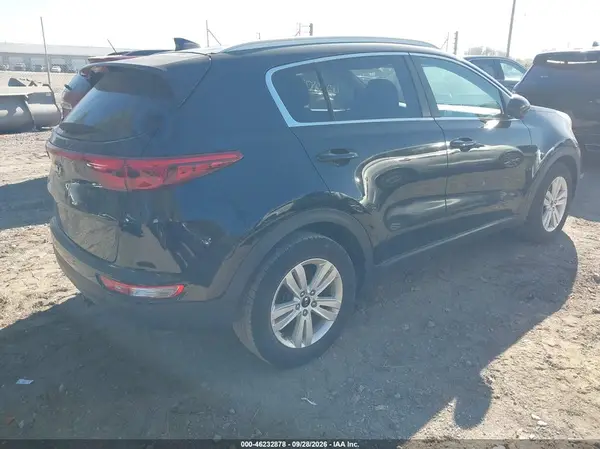 KNDPM3AC0H7038120 — 2017 Kia Sportage, фото 4 с аукциона IAAI 14.10.2026, Естественный износ