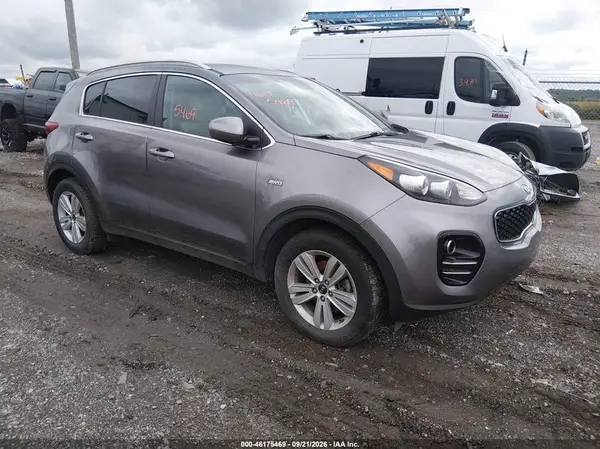 KNDPMCAC0J7353019 — 2018 Kia Sportage, Естественный износ (Normal Wear & Tear), фото до ремонта