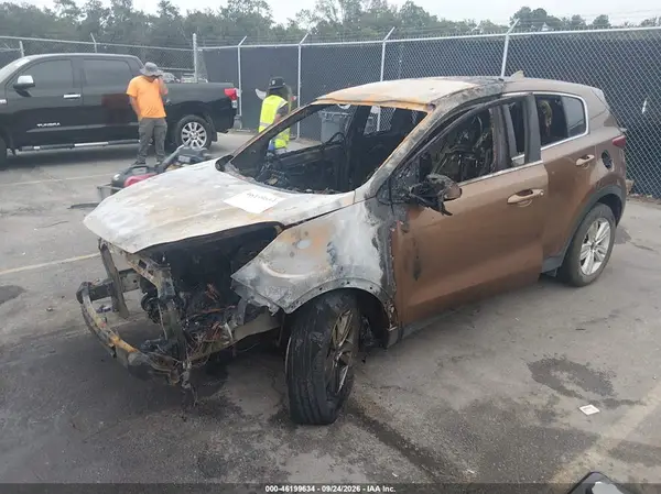 KNDPM3AC6J7305718 — 2018 Kia Sportage, фото 2 с аукциона IAAI, Полный пожар