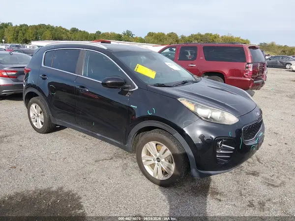 KNDPMCAC8J7391811 — 2018 Kia Sportage, Левый бок (Left Side), фото до ремонта