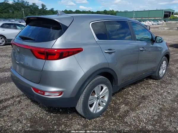 KNDPMCAC2K7602969 — 2019 Kia Sportage, фото 4 с аукциона IAAI 13.10.2026, Левый бок