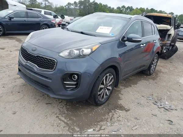 KNDPN3AC2K7588567 — 2019 Kia Sportage, фото 2 с аукциона IAAI, Задняя часть