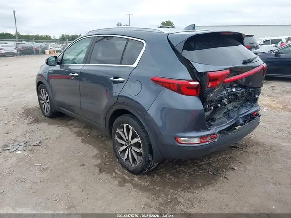 KNDPN3AC2K7588567 — 2019 Kia Sportage, фото 3 с аукциона IAAI, Задняя часть