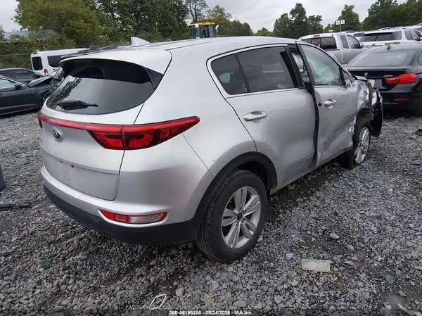KNDPMCAC2K7624180 — 2019 Kia Sportage, фото 4 с аукциона IAAI, Правый бок