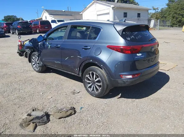 KNDPN3AC2K7530815 — 2019 Kia Sportage, фото 3 с аукциона IAAI, Левый бок