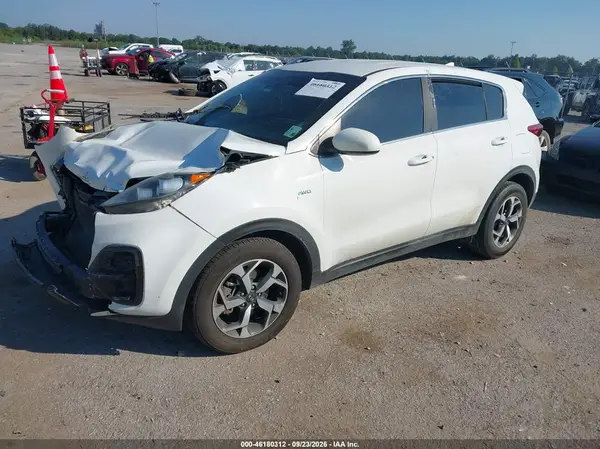 KNDPMCAC1L7669452 — 2020 Kia Sportage, фото 2 с аукциона IAAI, Передняя часть