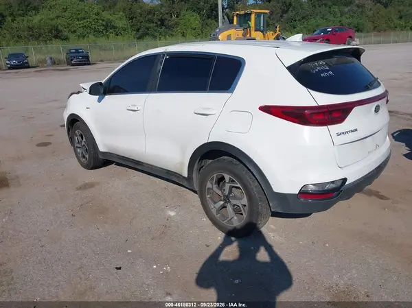 KNDPMCAC1L7669452 — 2020 Kia Sportage, фото 3 с аукциона IAAI, Передняя часть