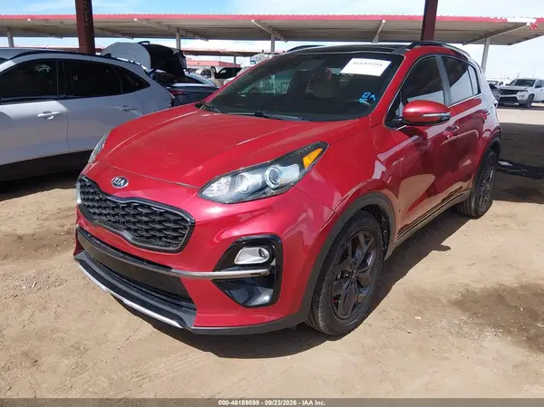 KNDP63AC3L7744307 — 2020 Kia Sportage, фото 2 с аукциона IAAI, Передняя часть справа