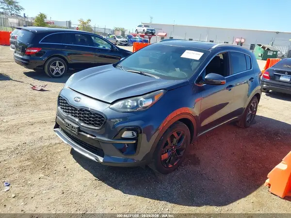 KNDP63AC4L7708867 — 2020 Kia Sportage, фото 2 с аукциона IAAI 14.10.2026, Естественный износ