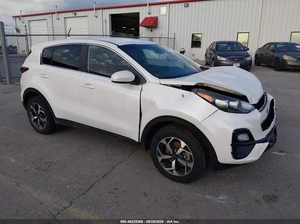 KNDPMCAC6M7891714 — 2021 Kia Sportage, Передняя часть (Front & Rear), фото до ремонта