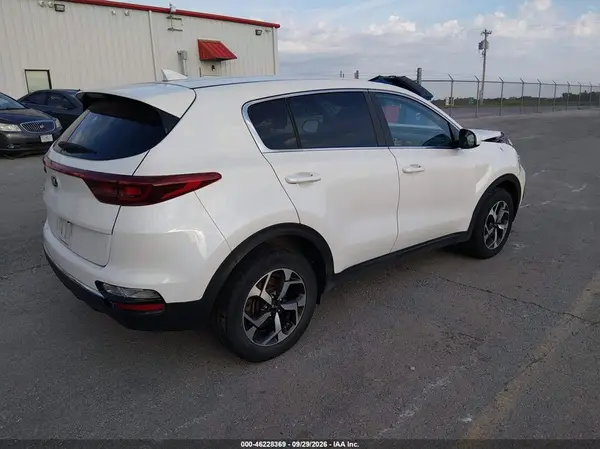KNDPMCAC6M7891714 — 2021 Kia Sportage, фото 4 с аукциона IAAI, Передняя часть