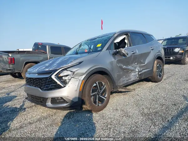 KNDPVCAG1P7107265 — 2023 Kia Sportage, фото 2 с аукциона IAAI, ROLL OVER