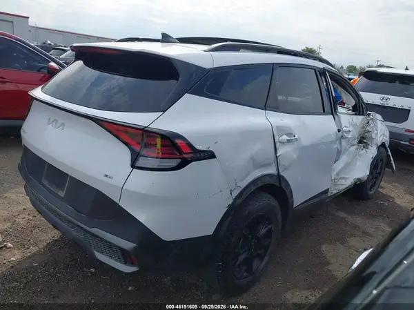 5XYK7CAF9PG084140 — 2023 Kia Sportage, фото 4 с аукциона IAAI, Правый бок