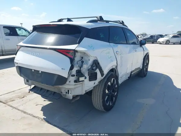 5XYK6CAF3PG004799 — 2023 Kia Sportage, фото 4 с аукциона IAAI, Правый бок