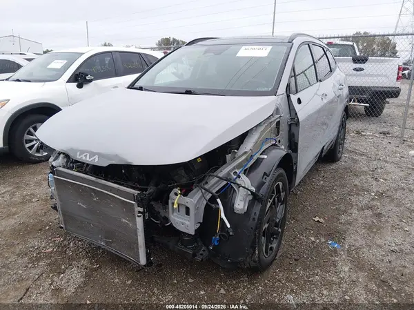 5XYK5CAF0PG100876 — 2023 Kia Sportage, фото 2 с аукциона IAAI, Передняя часть