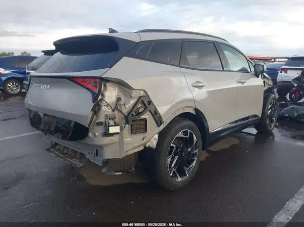 5XYK53DF9RG217807 — 2024 Kia Sportage, фото 4 с аукциона IAAI, Передняя часть