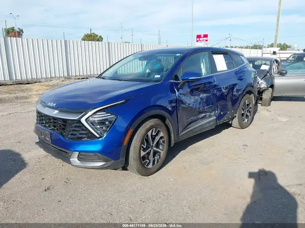 5XYK33DFXSG318608 — 2025 Kia Sportage, фото 2 с аукциона IAAI, Левый бок