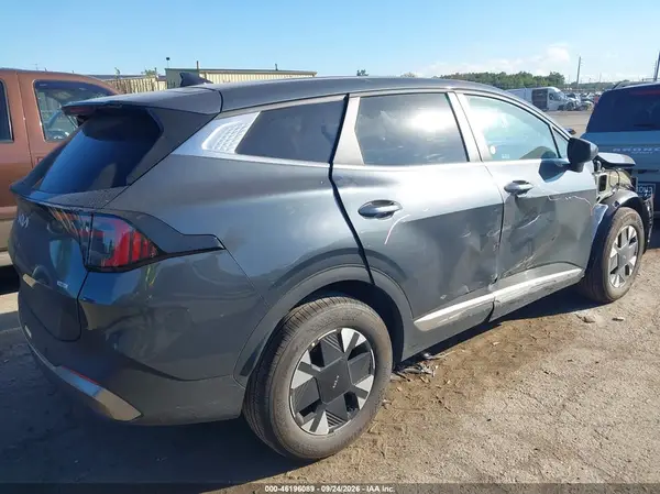 7YAPB3DG3VY001484 — 2027 Kia Sportage, фото 4 с аукциона IAAI, Передняя часть