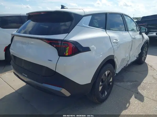 7YAPB3DGXVY000946 — 2027 Kia Sportage, фото 4 с аукциона IAAI, Крыша