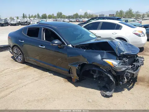 2018 KIA Stinger Premium VIN KNAE25LA9J6033883 фото 1