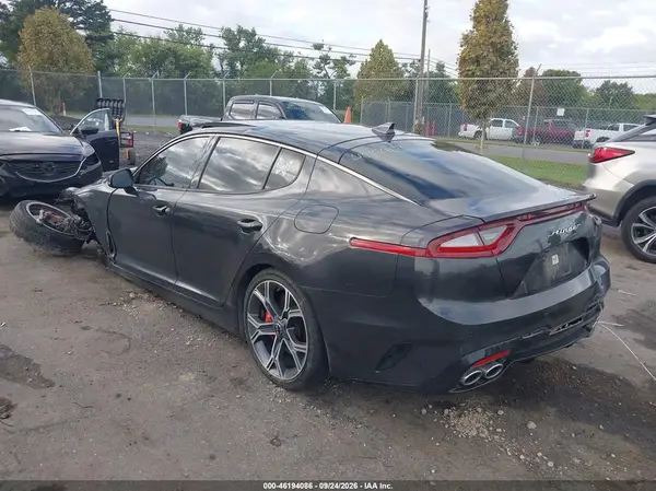 KNAE45LC1M6098078 — 2021 Kia Stinger, фото 3 с аукциона IAAI, Передняя часть справа
