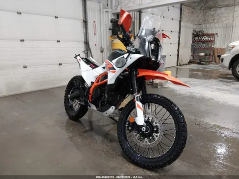 MD2JGJ408SN225377 — 2025 KTM 390 Adventure, Передняя часть (Front End), фото до ремонта