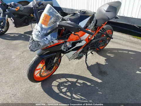 2017 KTM 390 Duke VIN MD2JYJ403HC270759 фото 2