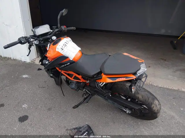 MD2JPJ409PC227917 — 2023 KTM 390 Duke, фото 3 с аукциона IAAI 13.10.2026, Повреждения со всех сторон