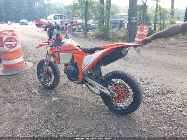 VBKEXJ402SM467626 — 2025 KTM 500 EXC-F/XW-F/EXC-F Six Days, фото 3 с аукциона IAAI 30.09.2026, Левый бок