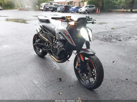 LCETU7400PH700908 — 2023 KTM 790 Duke, Задняя часть (Rear), фото до ремонта
