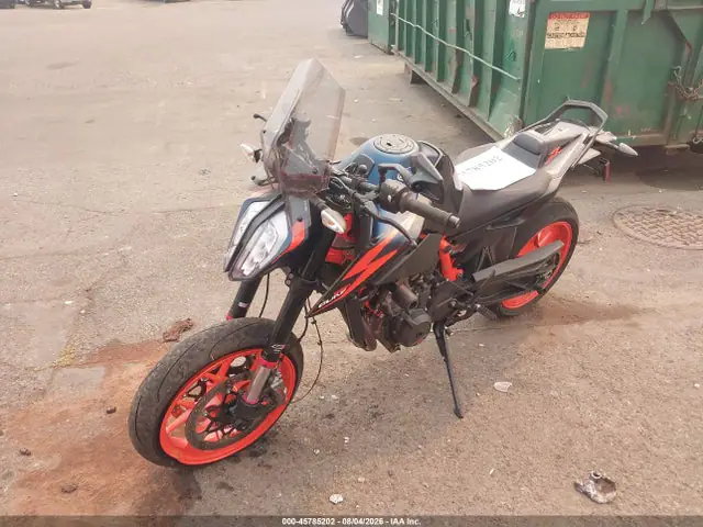 VBKTU9402NM840117 — 2022 KTM 890 Duke R, фото 2 с аукциона IAAI 30.09.2026, Передняя часть