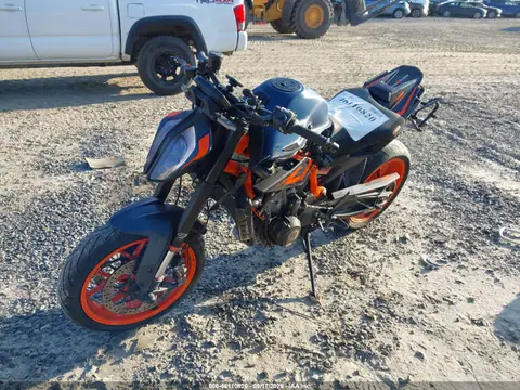 2022 KTM 890 Duke R VIN VBKTU9400NM830167 фото 2