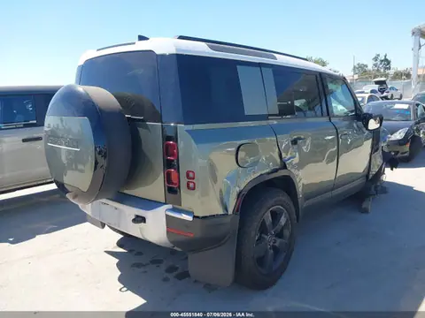 2025 Land Rover Defender 110 P300 VIN SALEJ7EX7S2358844 фото 4