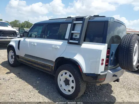 2024 Land Rover Defender 110 P400 S VIN SALEJEEU3R2354097 фото 3