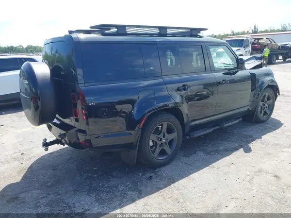 SALE2FEU2P2168616 — 2023 Land Rover Defender, фото 4 с аукциона IAAI 13.10.2026, Передняя часть